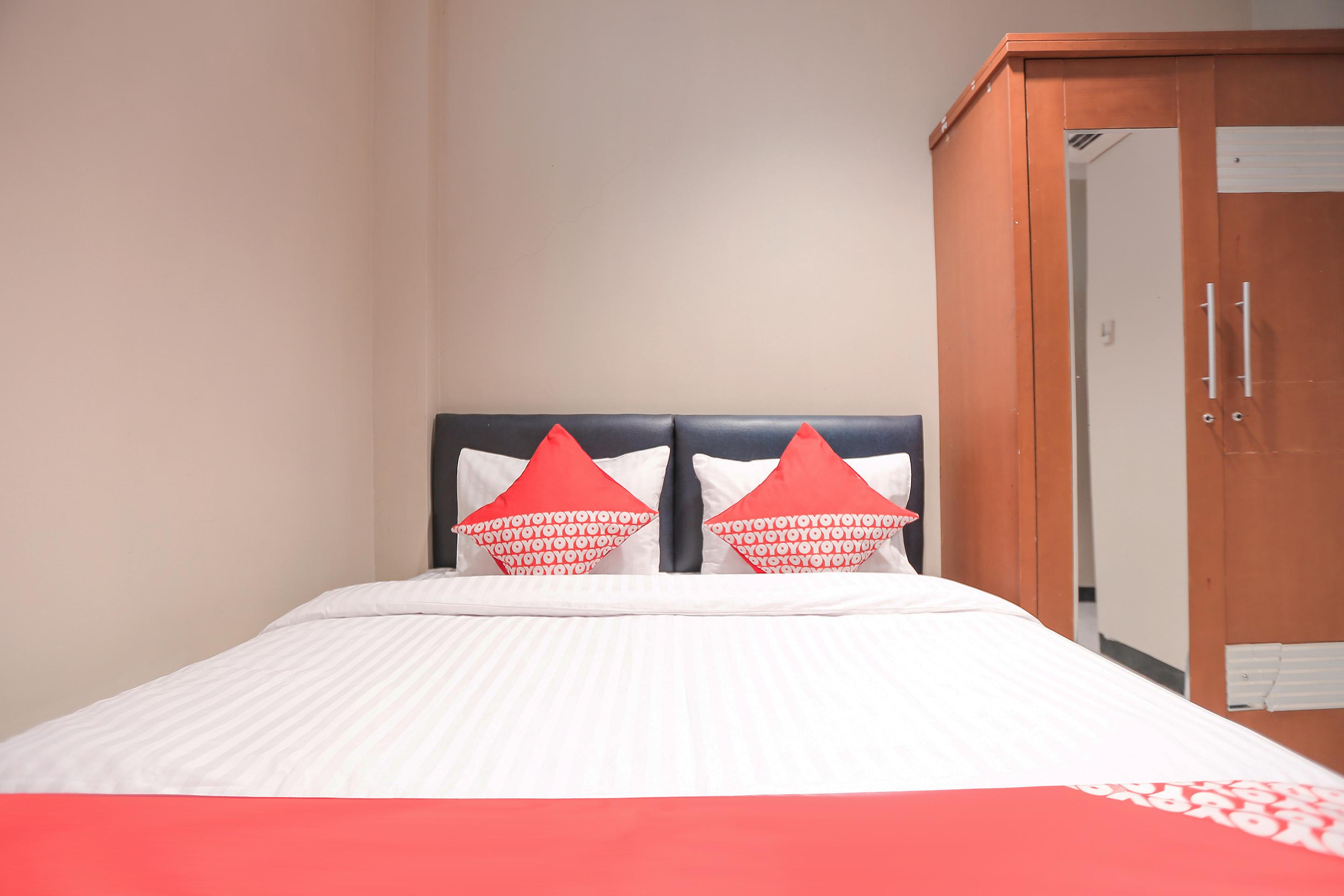 Oyo 117 Blueberry Homestay ジャカルタ エクステリア 写真