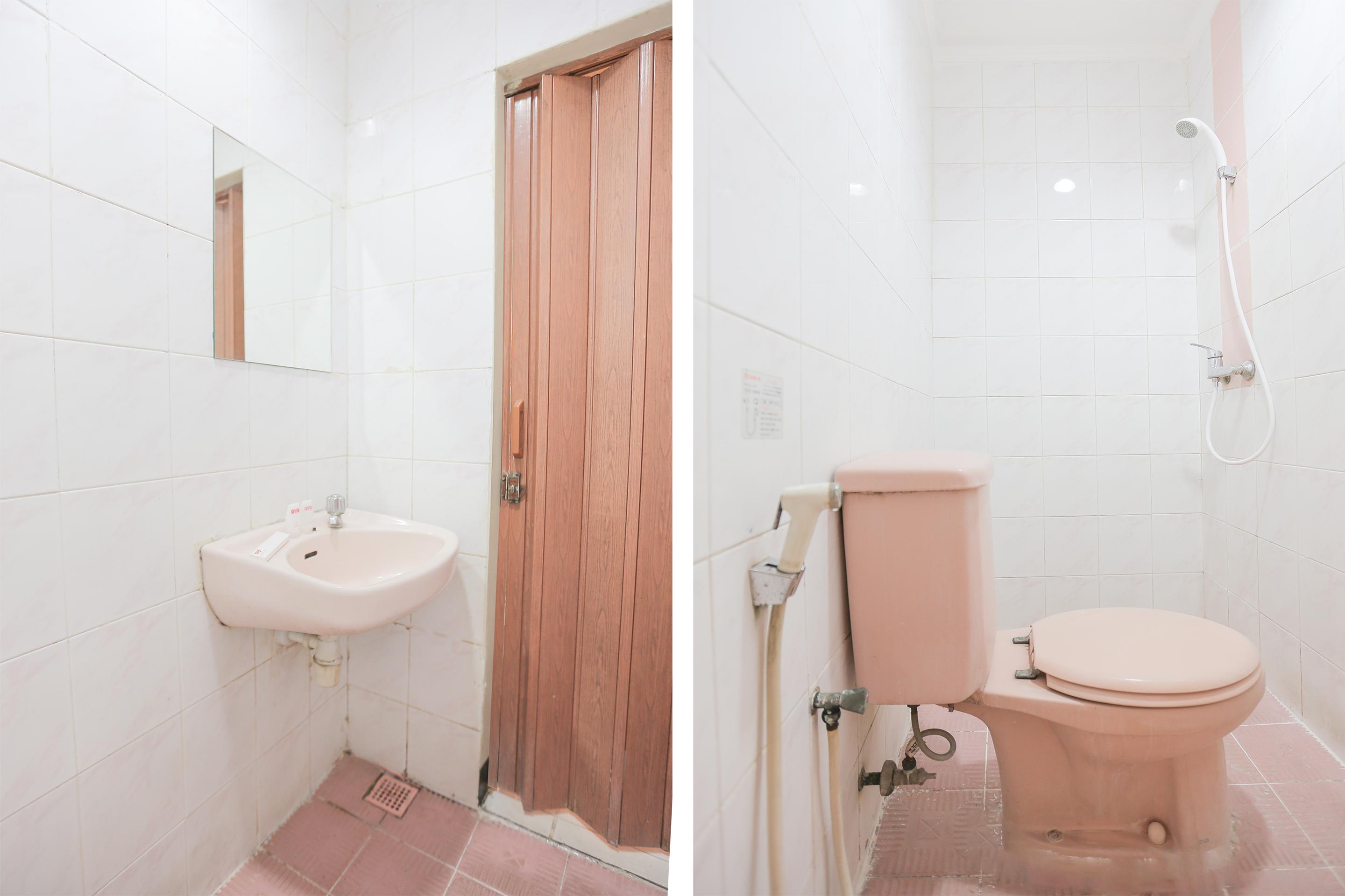 Oyo 117 Blueberry Homestay ジャカルタ エクステリア 写真