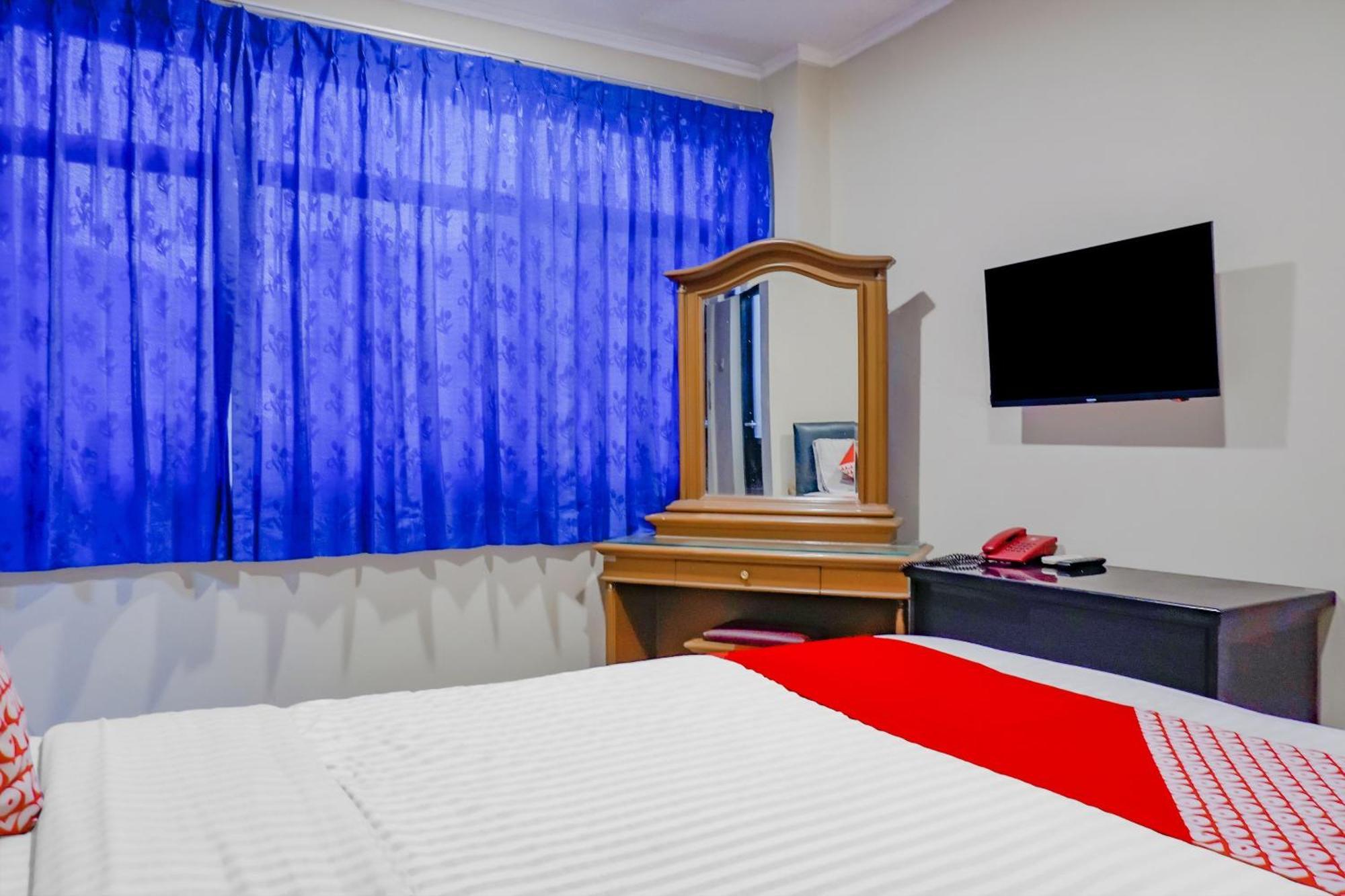 Oyo 117 Blueberry Homestay ジャカルタ エクステリア 写真