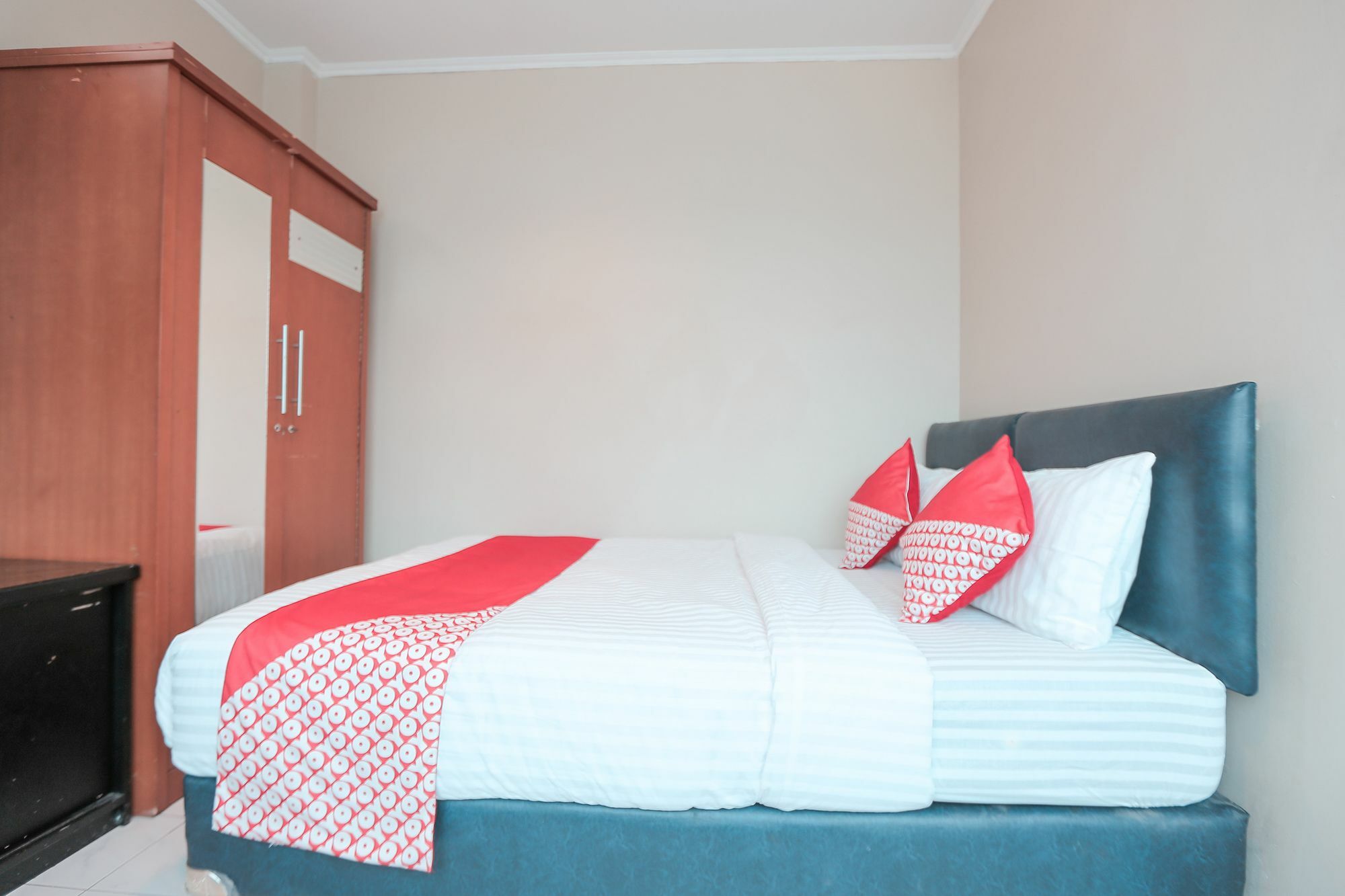 Oyo 117 Blueberry Homestay ジャカルタ エクステリア 写真